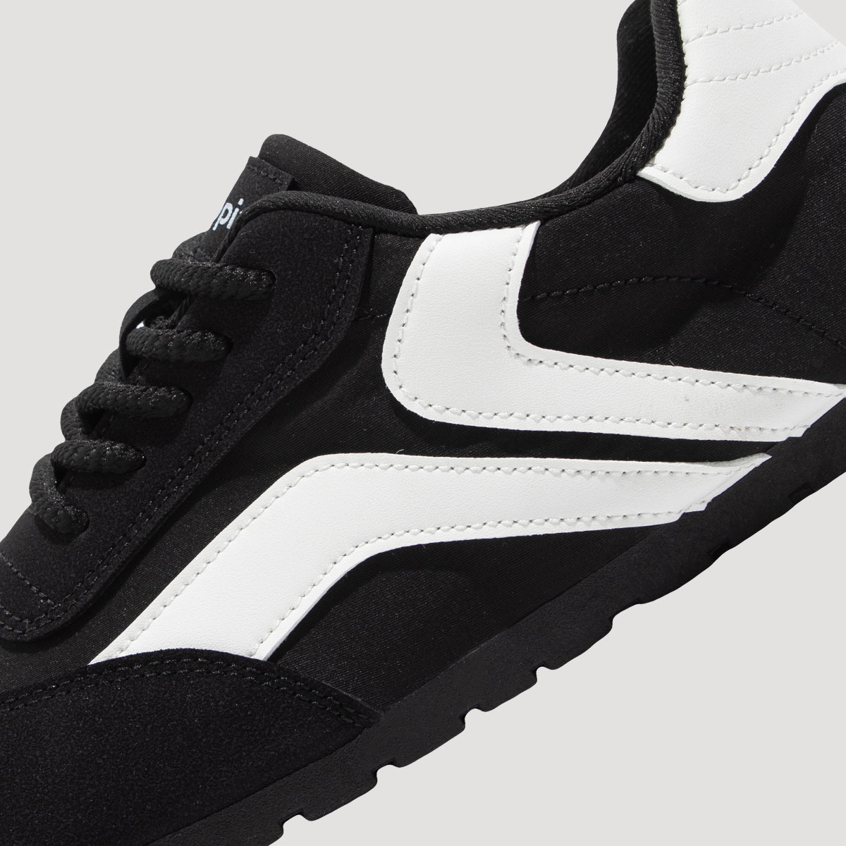 Everyday Pace Sneakers Black
